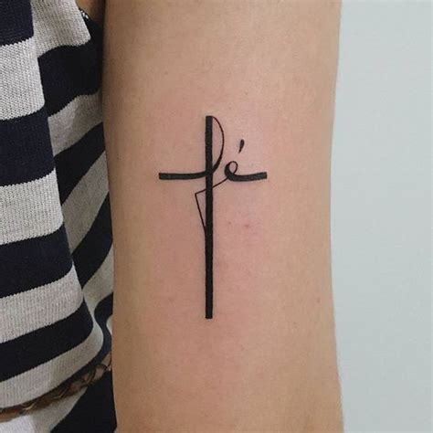 tatuajes con la palabra fe|Tatuaje de fe: 80 ideas inspiradoras para honrar tus。